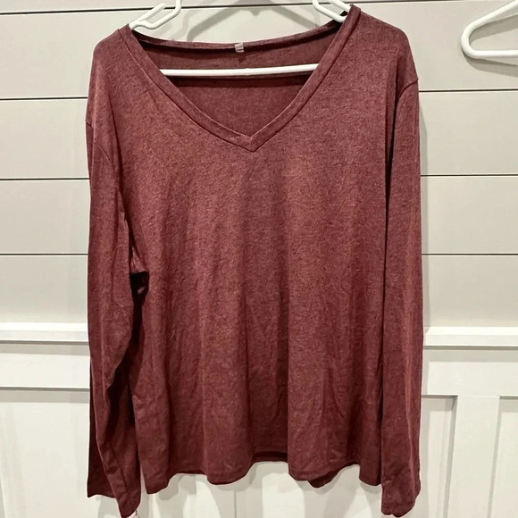 unbranded Tops - Never Worn Red Heather Long Sleeve Shirt‎ Size Xl